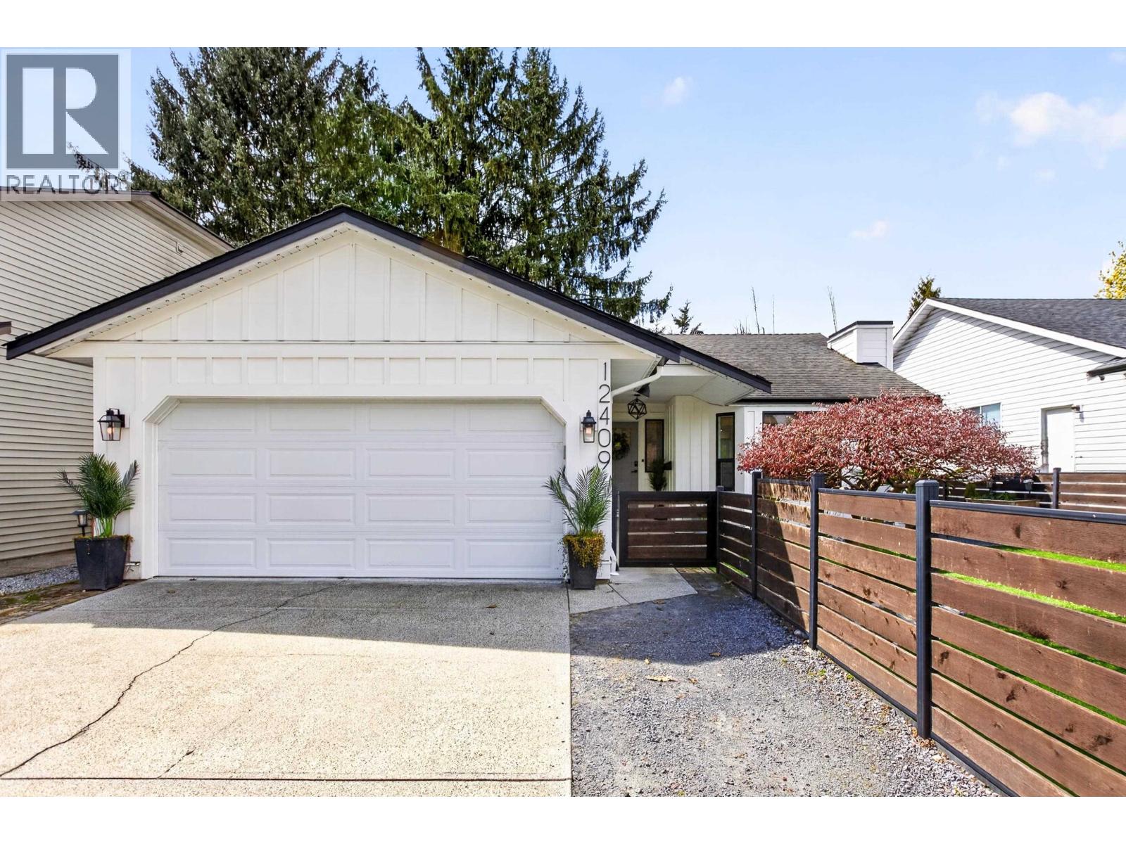 12409 233a Street, Maple Ridge, British Columbia  V2X 0N1 - Photo 2 - R3116379