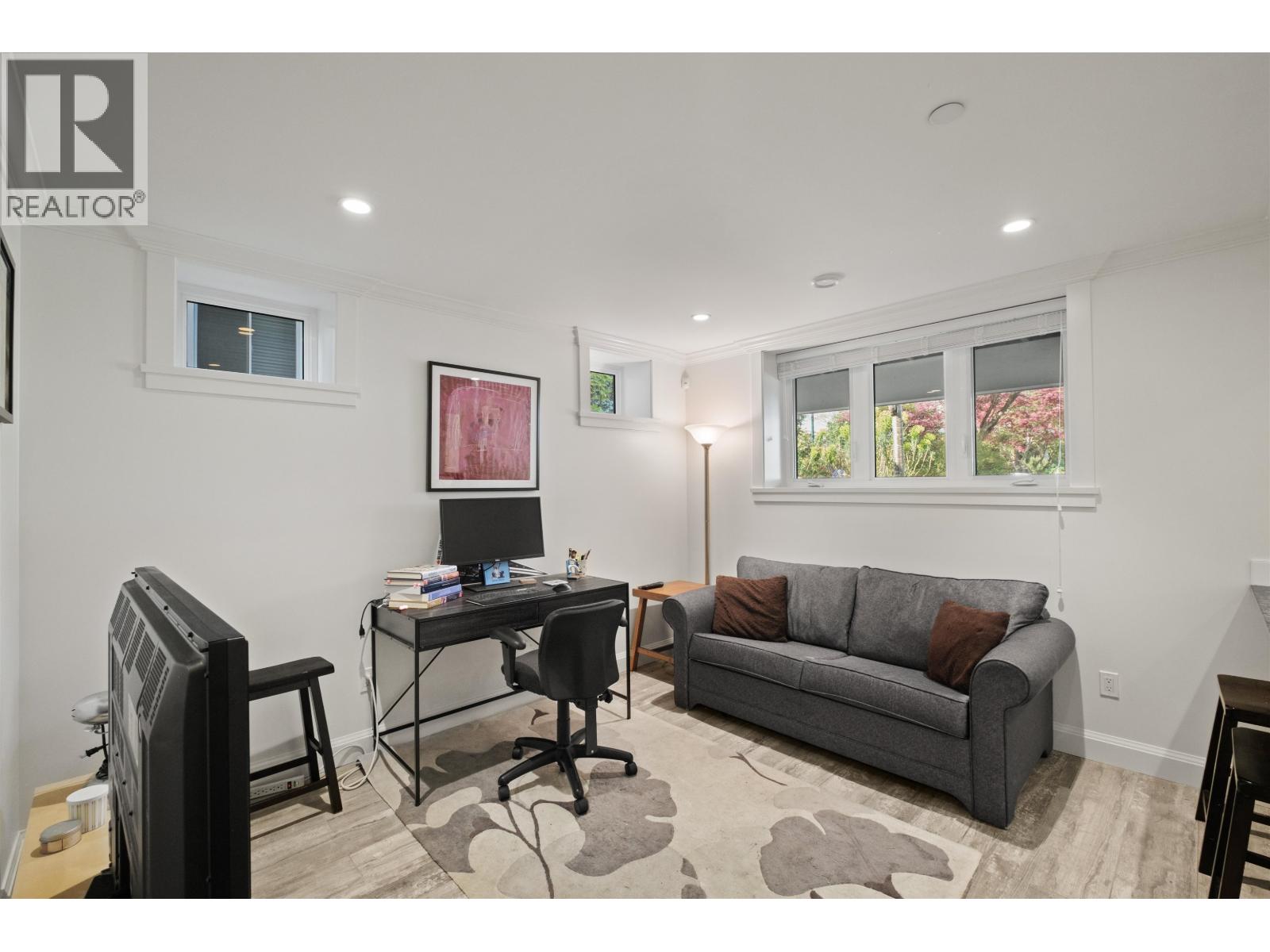 1008 E 14th Avenue, Vancouver, British Columbia  V5T 2N9 - Photo 34 - R3116412