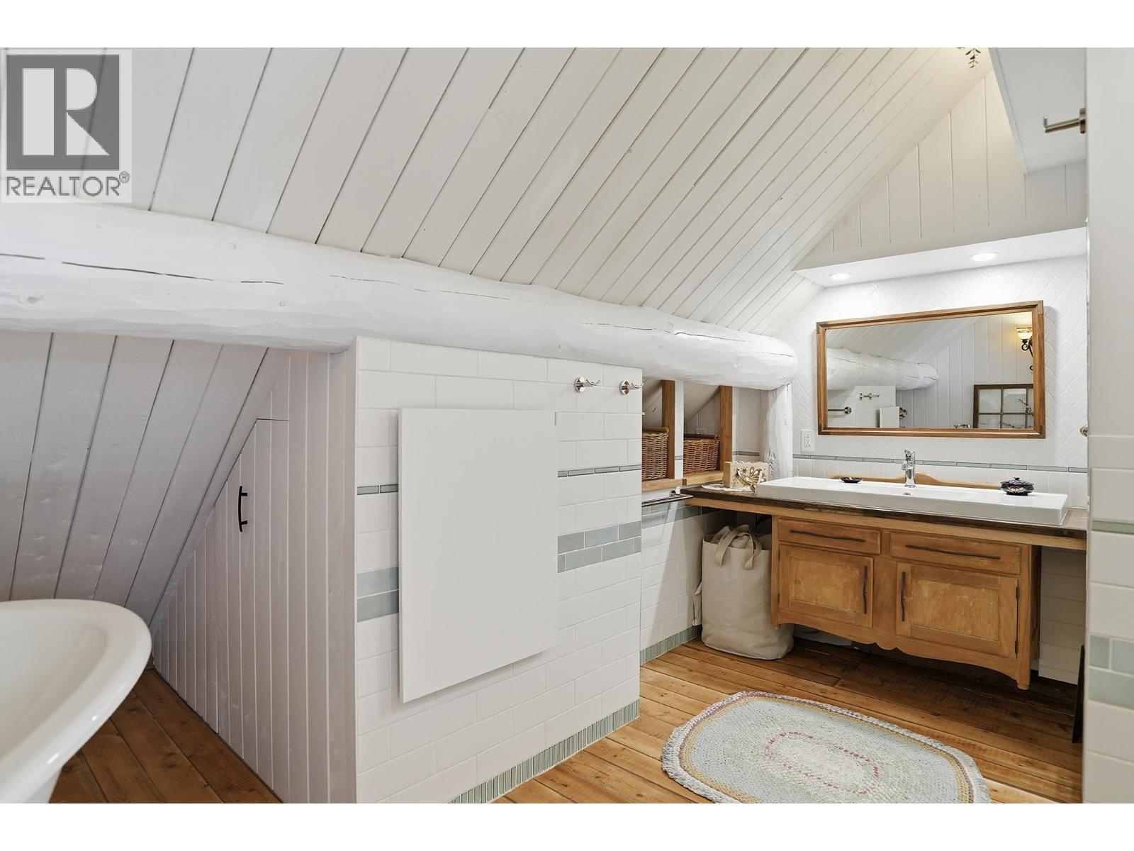 1253 Adams Road, Bowen Island, British Columbia  V0N 1G2 - Photo 17 - R3116421