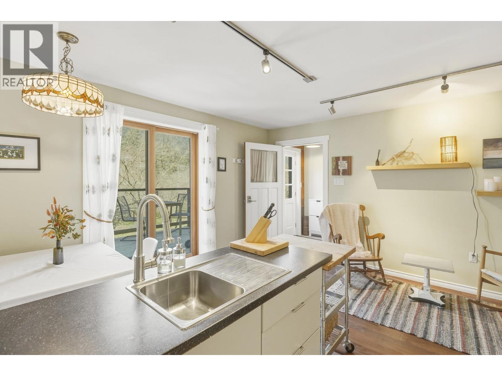 1253 Adams Road, Bowen Island, British Columbia  V0N 1G2 - Photo 24 - R3116421