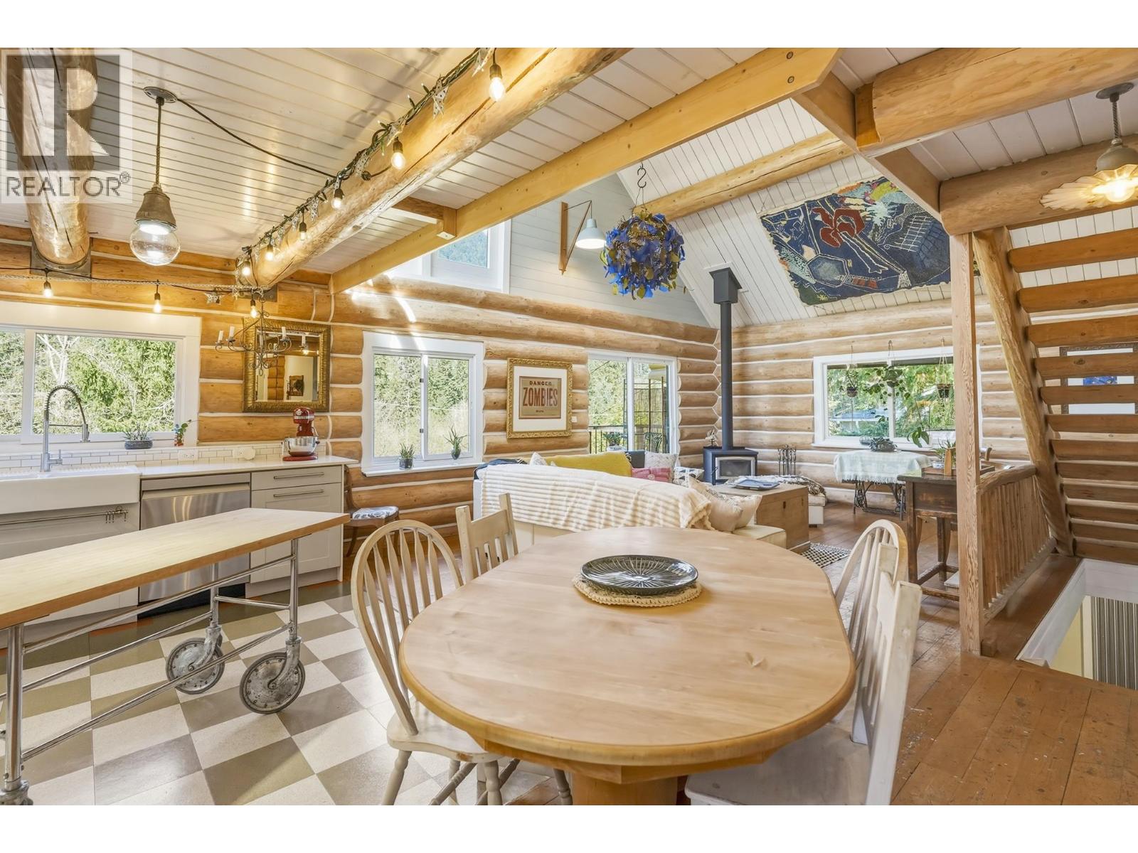 1253 Adams Road, Bowen Island, British Columbia  V0N 1G2 - Photo 5 - R3116421