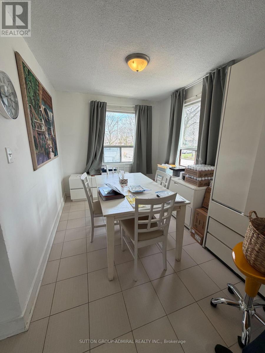 4077 Dufferin Street, Toronto, Ontario  M3H 5R8 - Photo 2 - C13050576