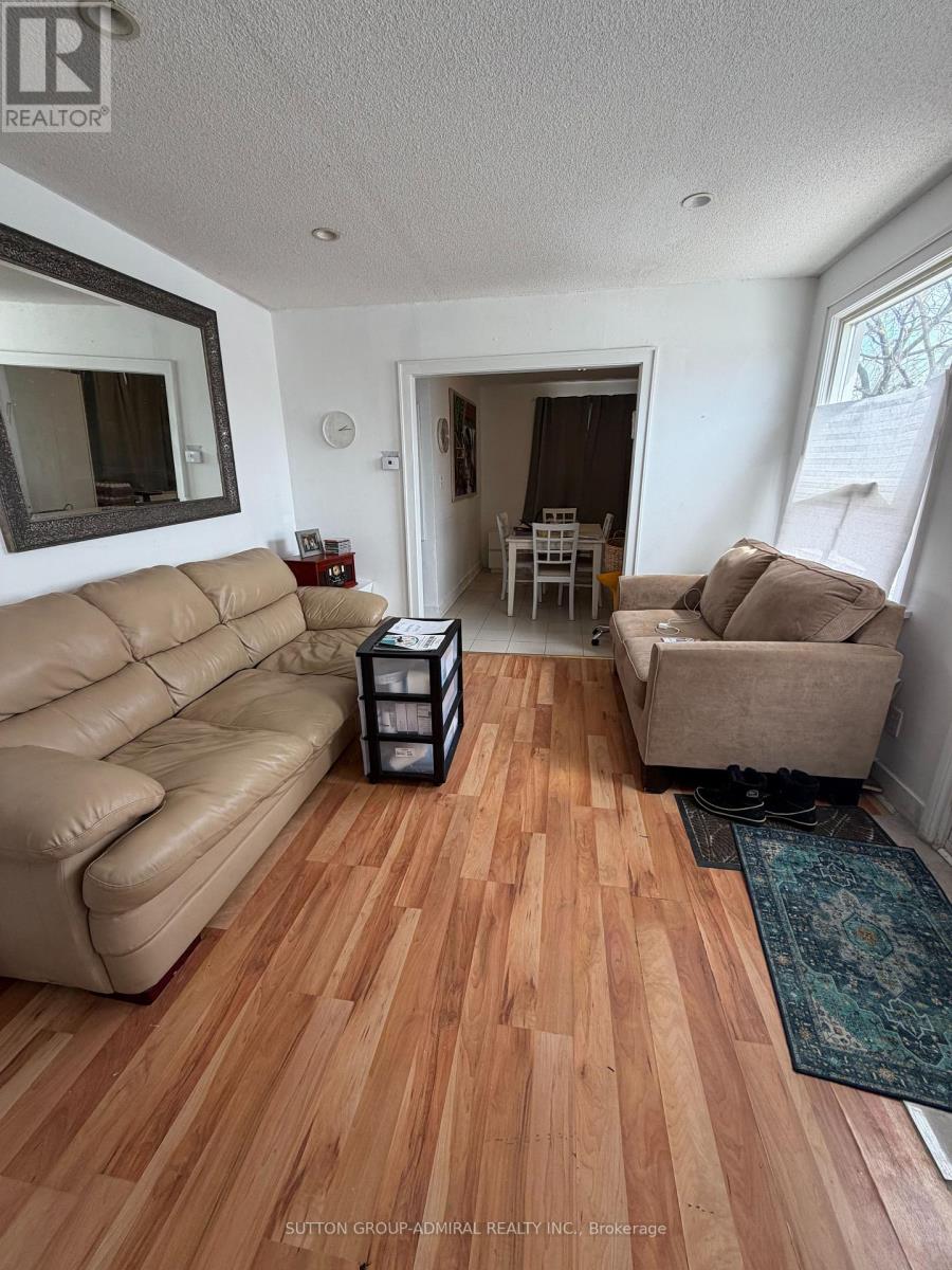 4077 Dufferin Street, Toronto, Ontario  M3H 5R8 - Photo 3 - C13050576