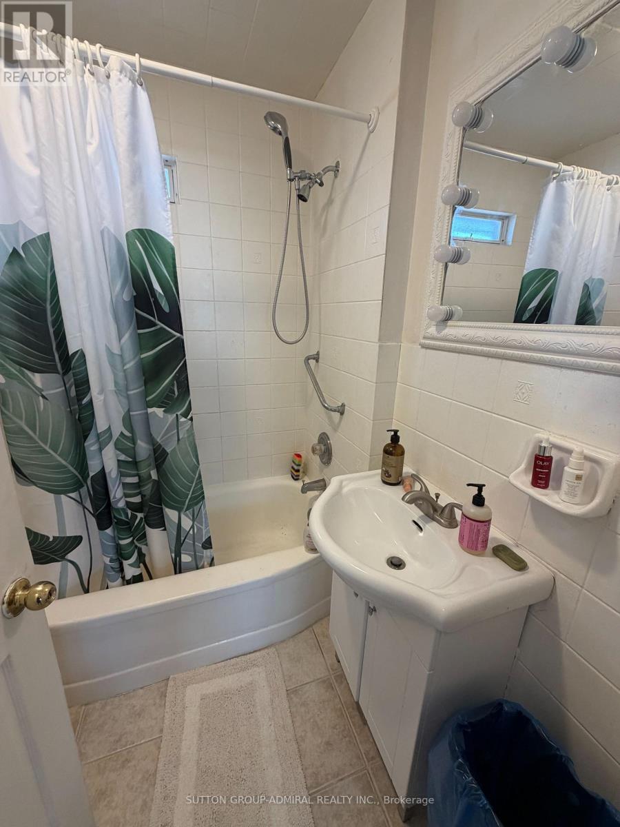 4077 Dufferin Street, Toronto, Ontario  M3H 5R8 - Photo 5 - C13050576