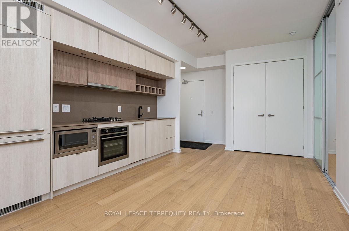 501 - 138 St Helens Avenue, Toronto, Ontario  M6H 0B8 - Photo 7 - C13050584