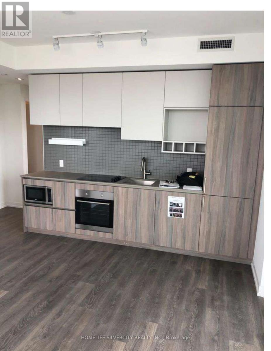 2806 - 950 PORTAGE PARKWAY, Vaughan, Ontario