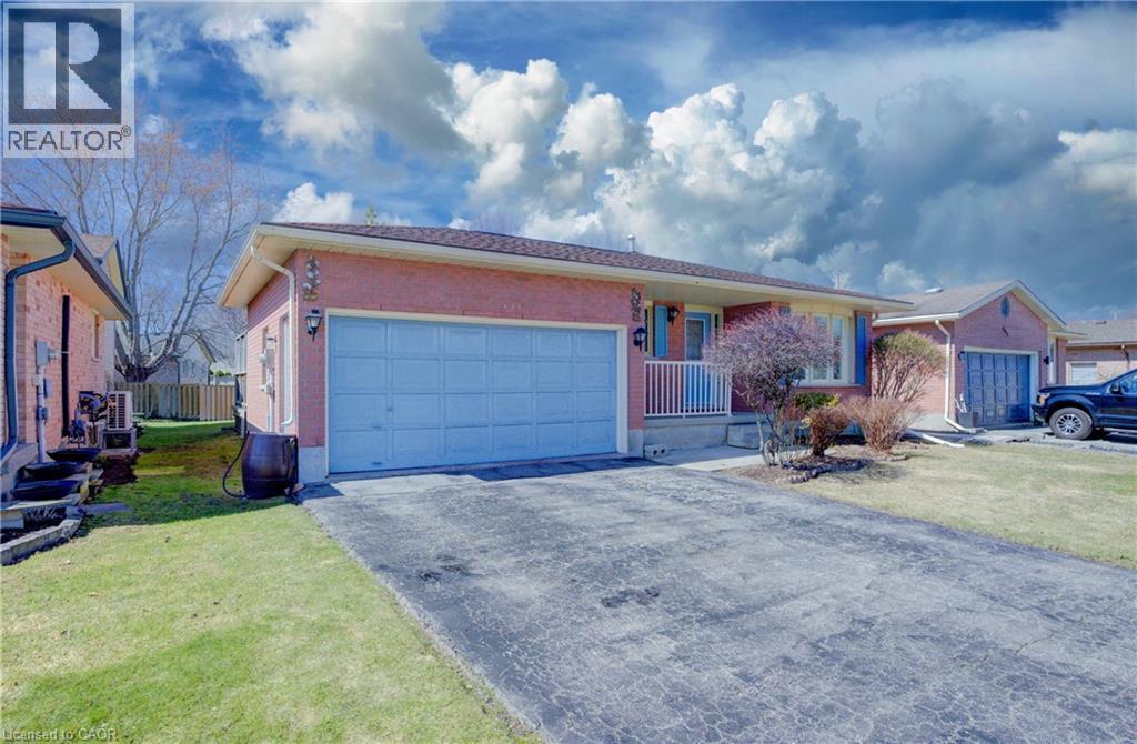 489 Northlake Drive, Waterloo, Ontario  N2V 1V5 - Photo 3 - 40815926