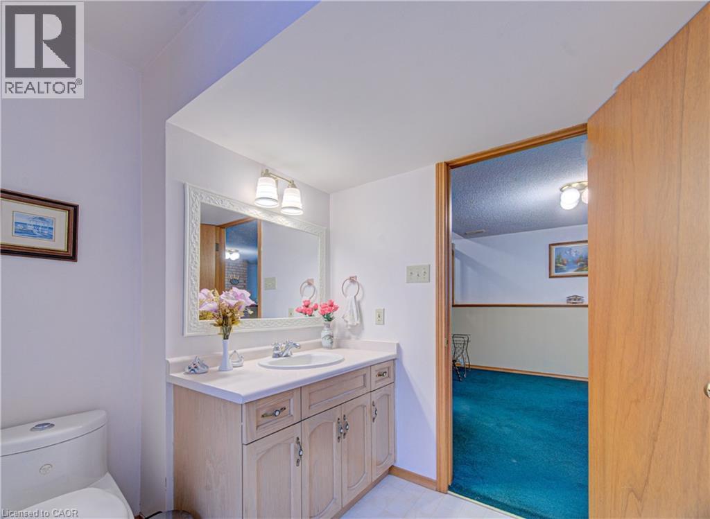 489 Northlake Drive, Waterloo, Ontario  N2V 1V5 - Photo 30 - 40815926