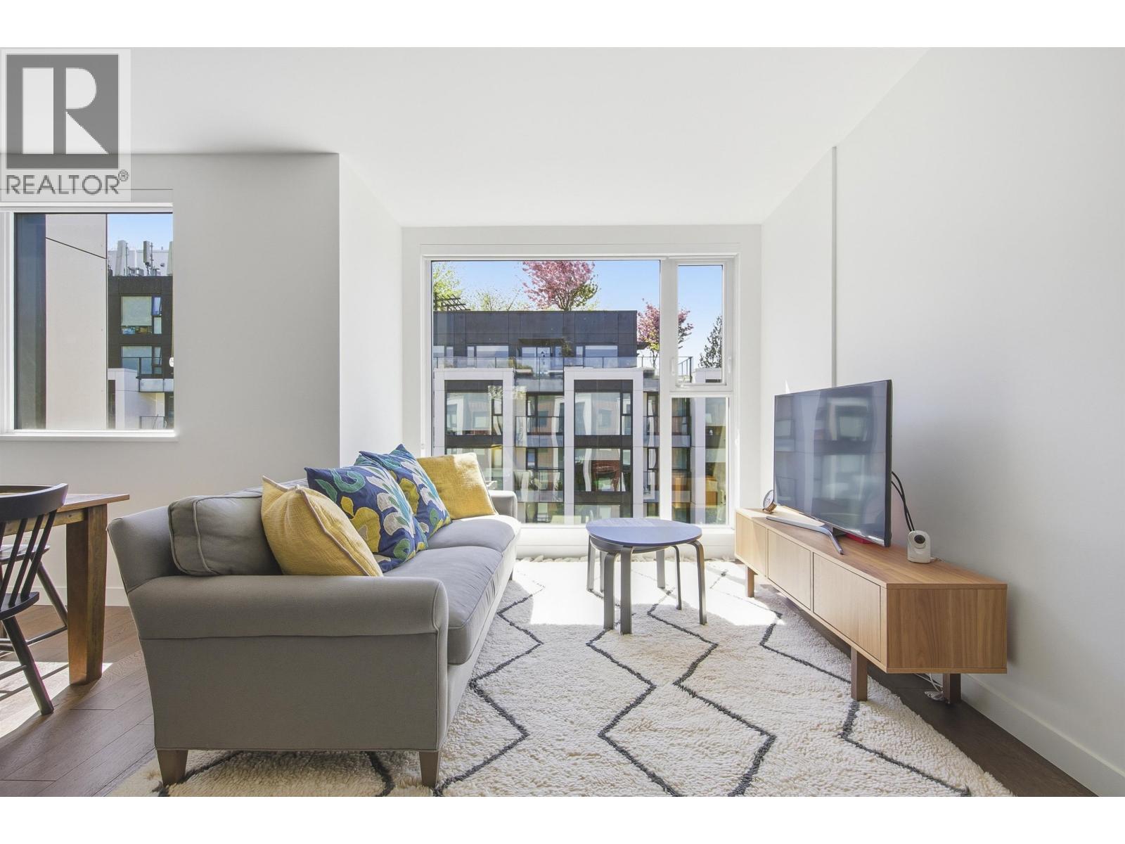 302 1516 Atlas Lane, Vancouver, British Columbia  V6P 0E1 - Photo 2 - R3116381