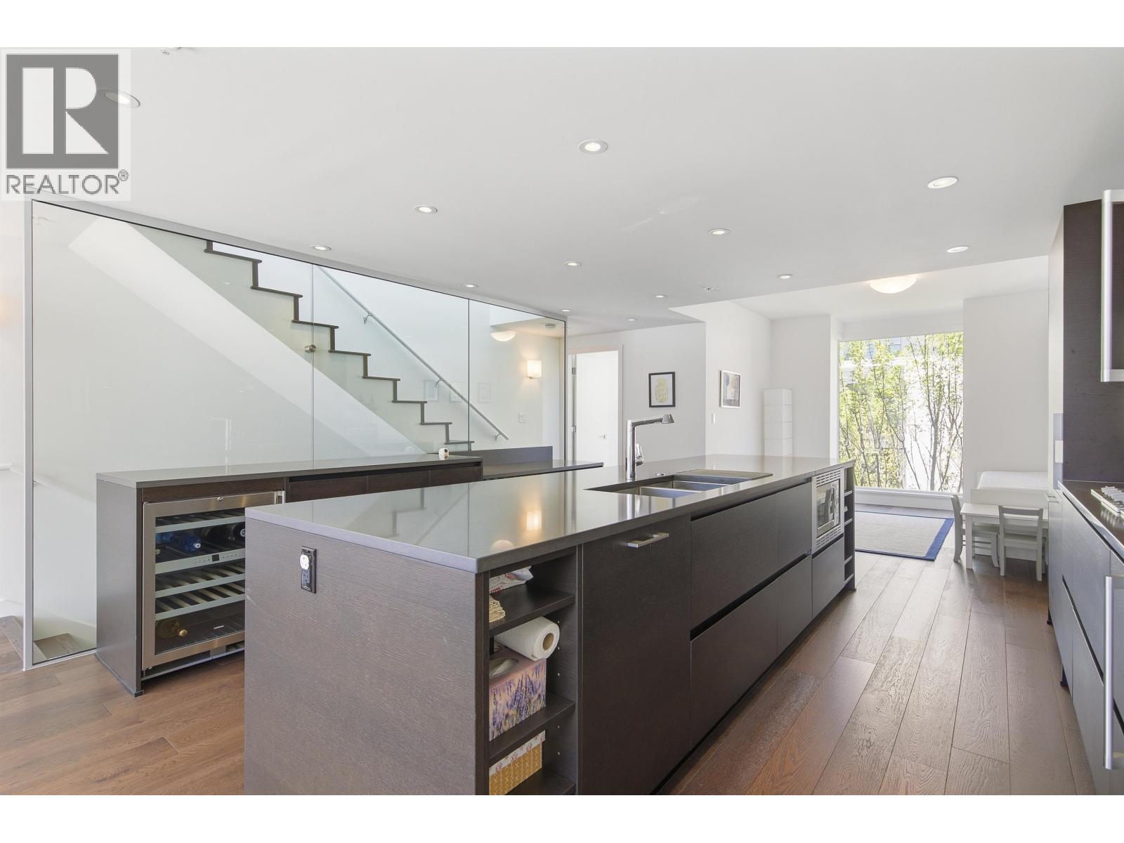 302 1516 Atlas Lane, Vancouver, British Columbia  V6P 0E1 - Photo 7 - R3116381