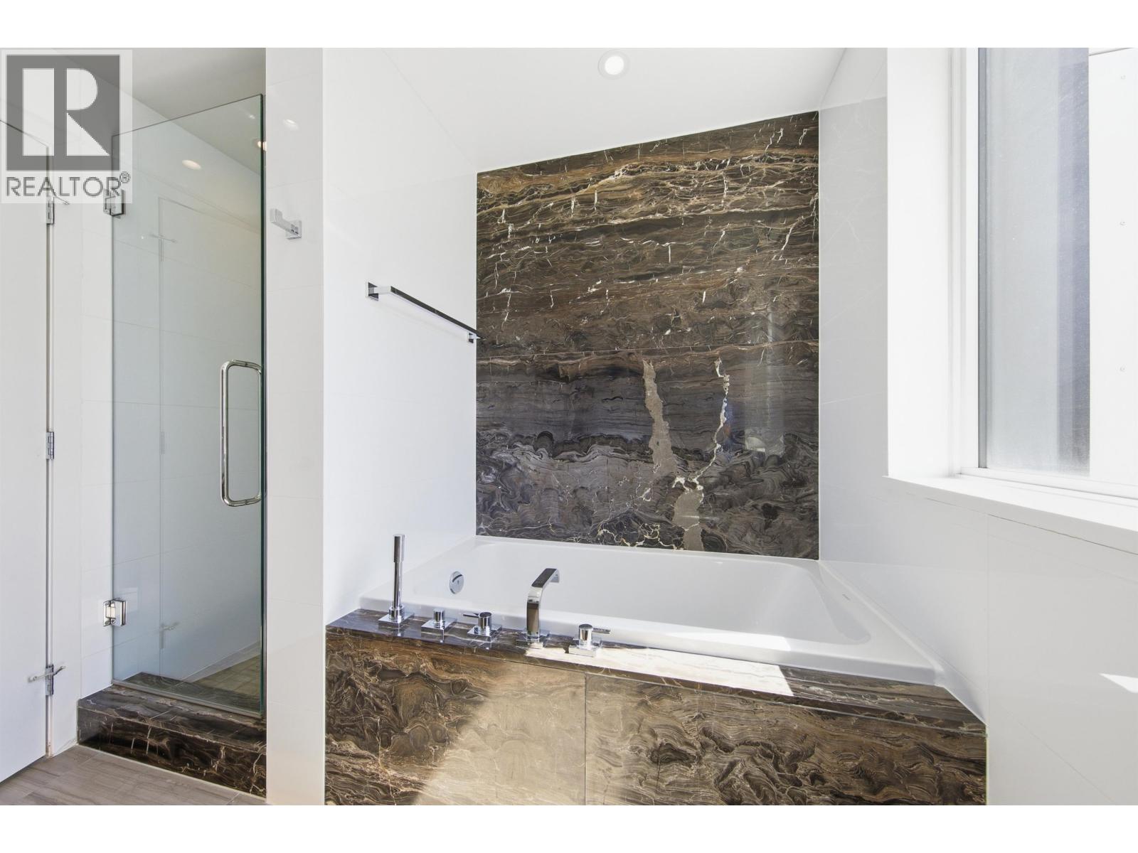 302 1516 Atlas Lane, Vancouver, British Columbia  V6P 0E1 - Photo 14 - R3116381