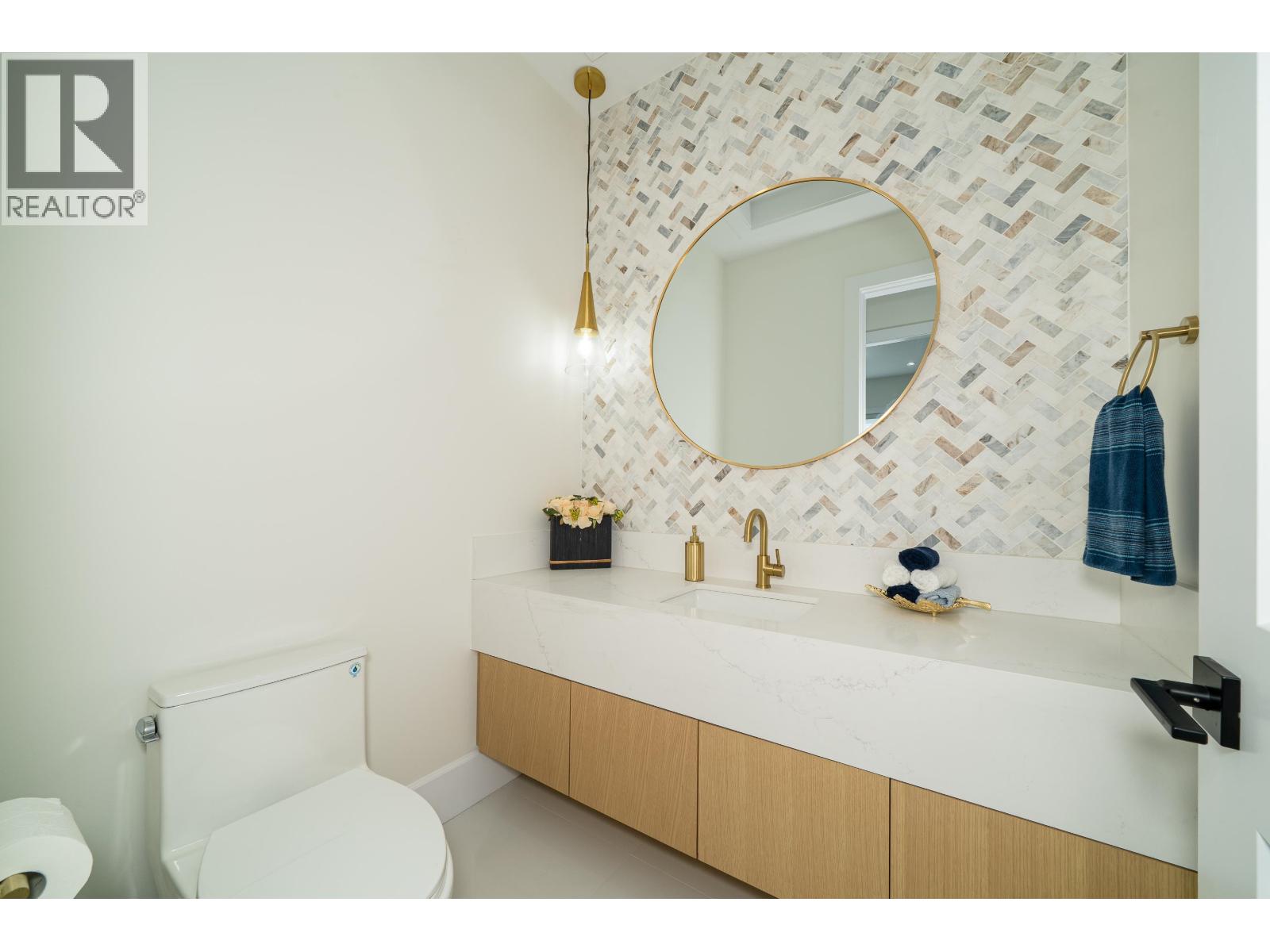 4836 Watling Street, Burnaby, British Columbia  V5J 1W5 - Photo 18 - R3116394