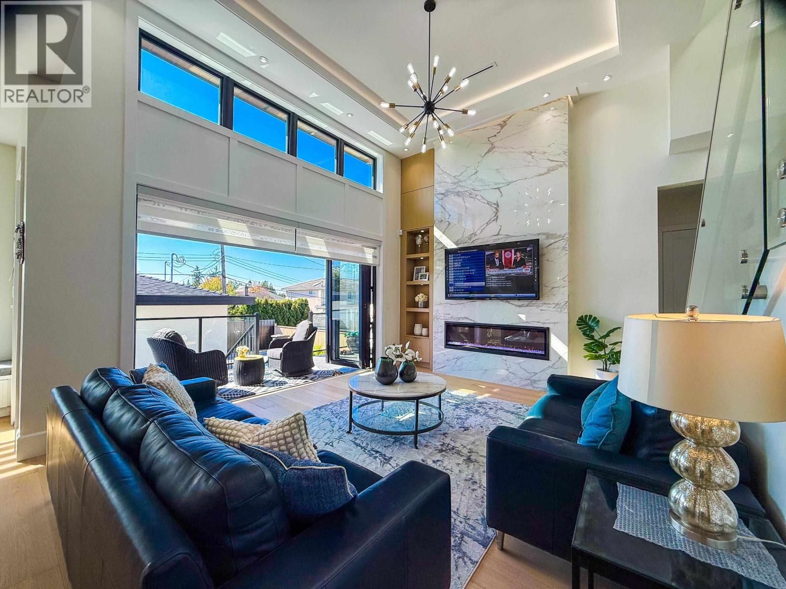 4836 Watling Street, Burnaby, British Columbia  V5J 1W5 - Photo 5 - R3116394