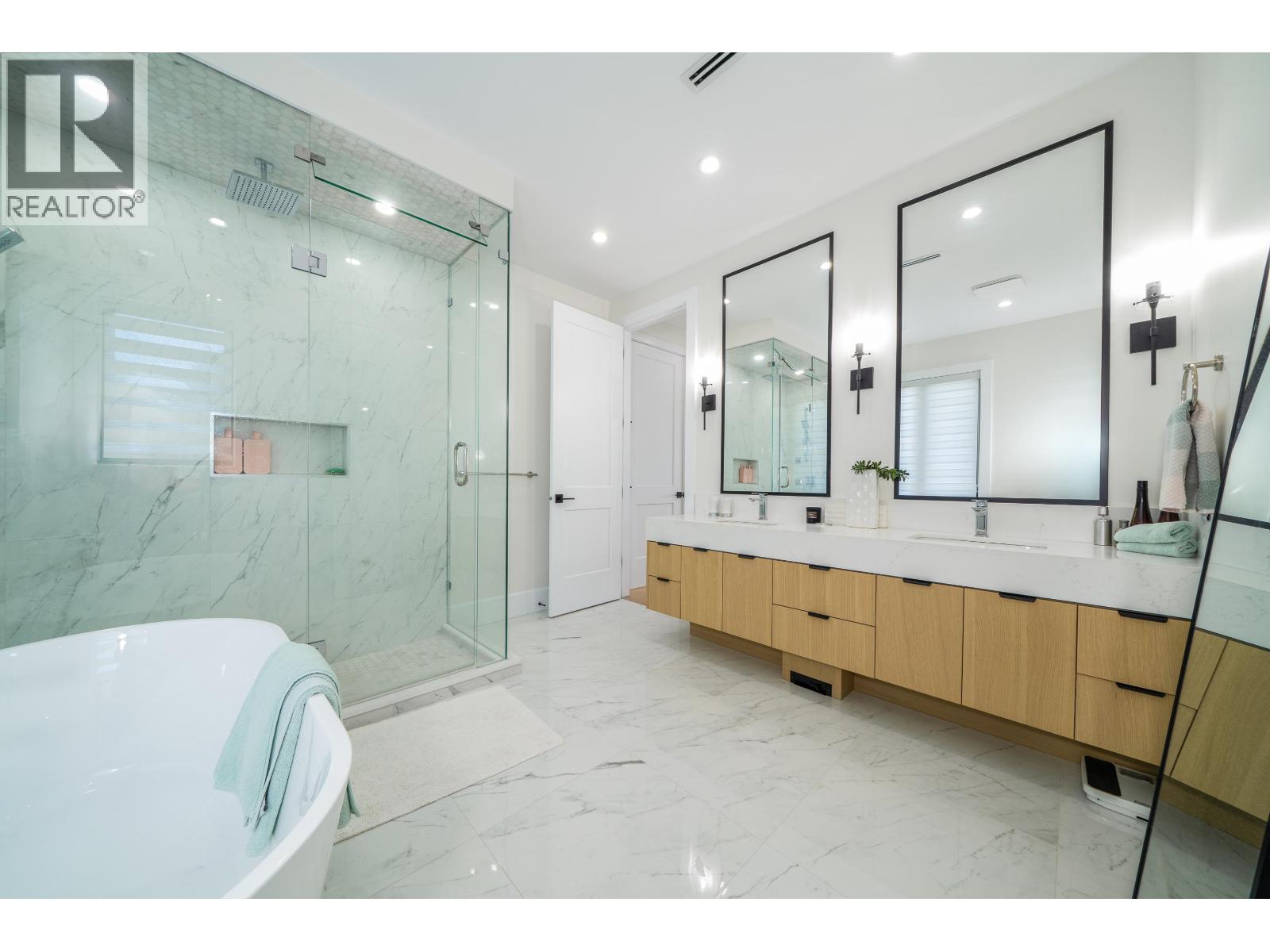 4836 Watling Street, Burnaby, British Columbia  V5J 1W5 - Photo 24 - R3116394