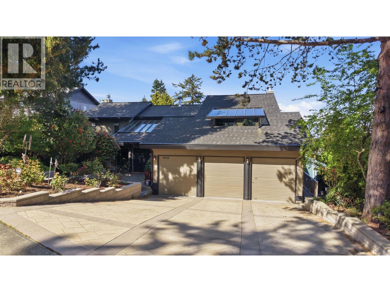 5653 Groveridge Wynd, Delta, British Columbia  V4L 2E4 - Photo 2 - R3116426