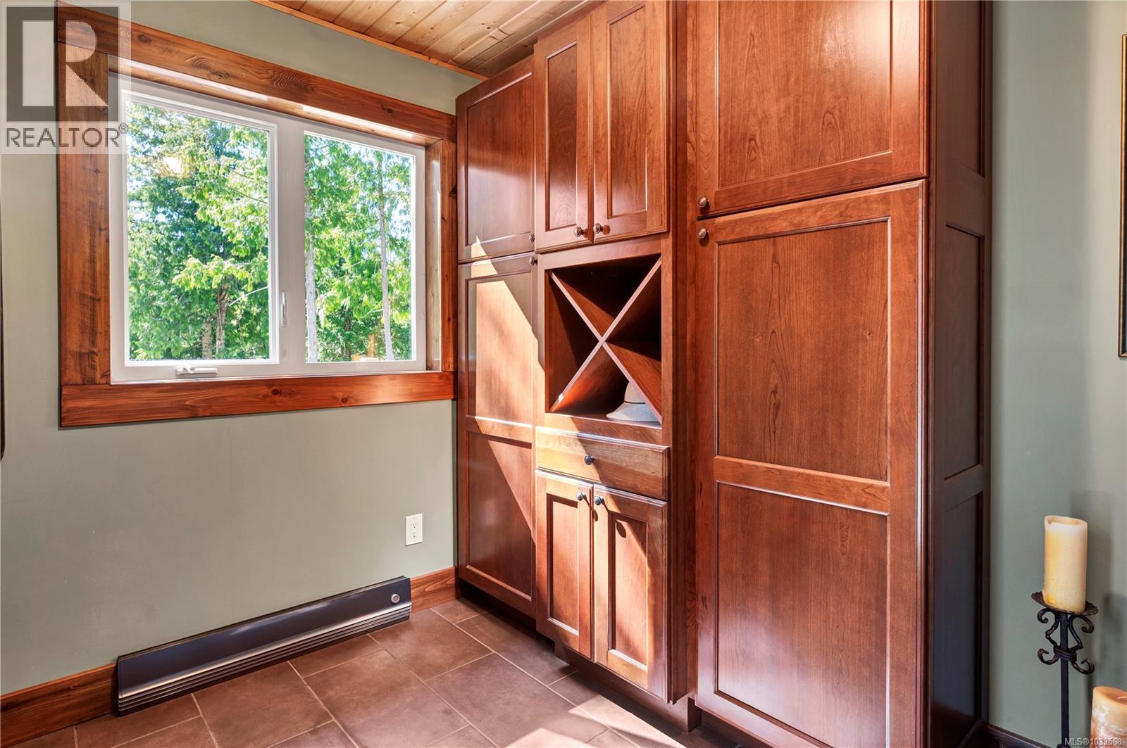 1676 Kanish View Dr, Quadra Island, British Columbia  V0P 1H0 - Photo 10 - 1033568