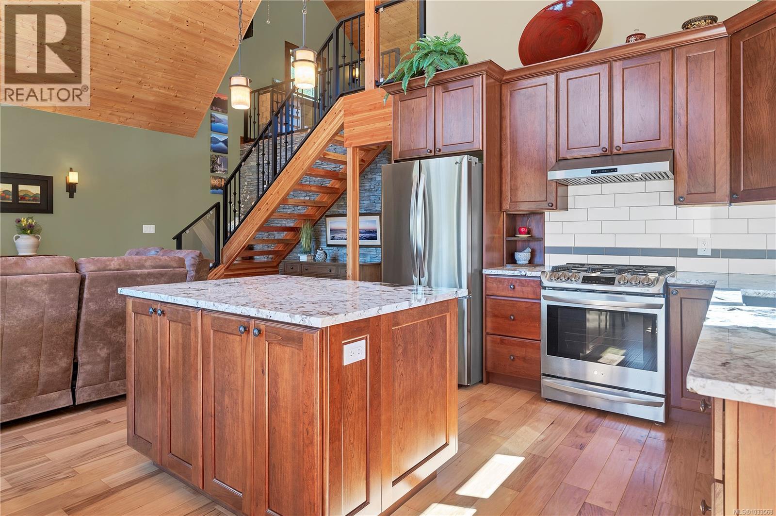 1676 Kanish View Dr, Quadra Island, British Columbia  V0P 1H0 - Photo 21 - 1033568