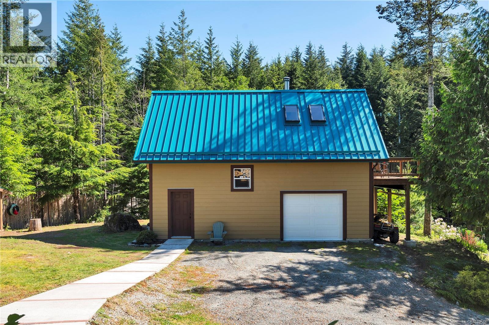 1676 Kanish View Dr, Quadra Island, British Columbia  V0P 1H0 - Photo 3 - 1033568