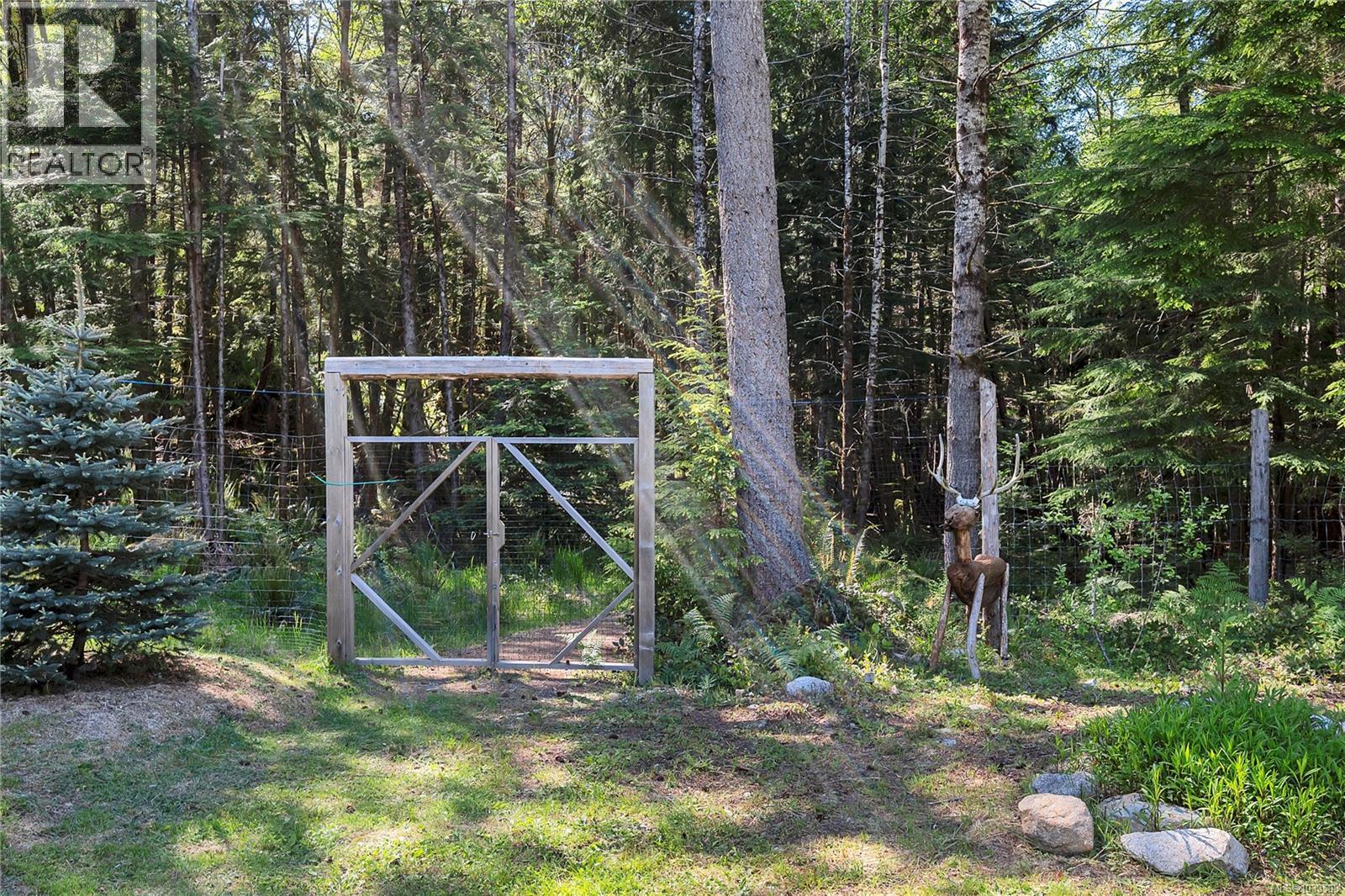 1676 Kanish View Dr, Quadra Island, British Columbia  V0P 1H0 - Photo 73 - 1033568