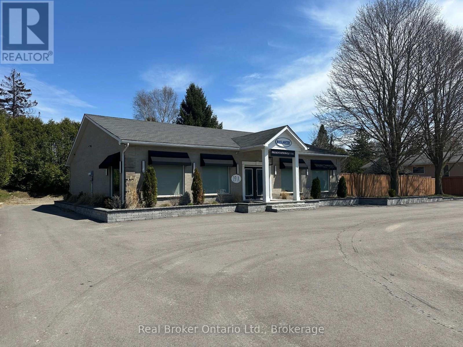 19a Trafalgar Road, Erin, Ontario  N0B 1Z0 - Photo 2 - X12732006