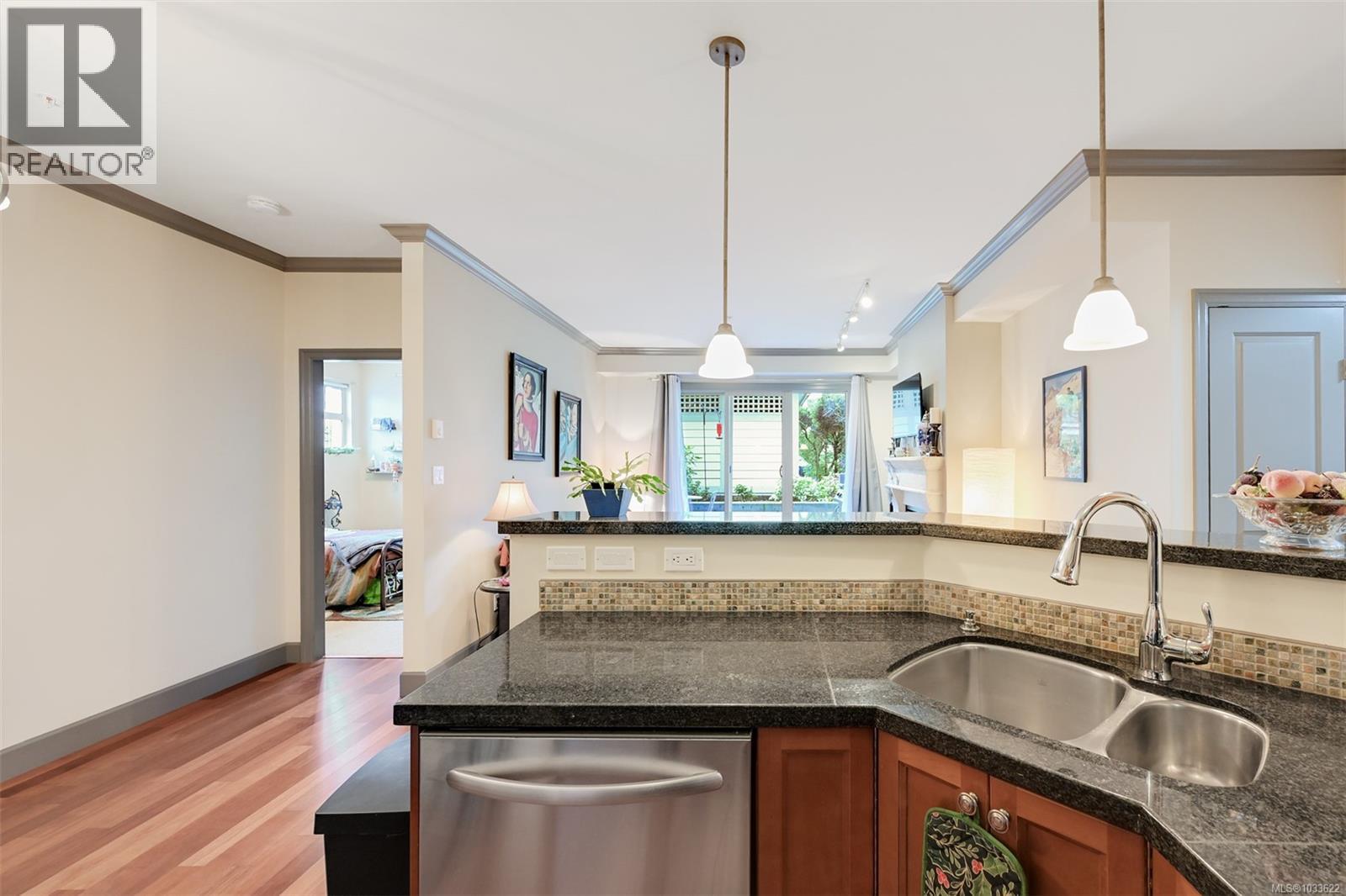 204 1620 Mckenzie Ave, Saanich, British Columbia  V8N 0A1 - Photo 16 - 1033622