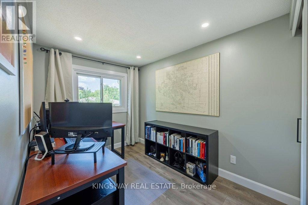 32 - 1725 Ernest Avenue, London South, Ontario  N6E 2W3 - Photo 11 - X13050580