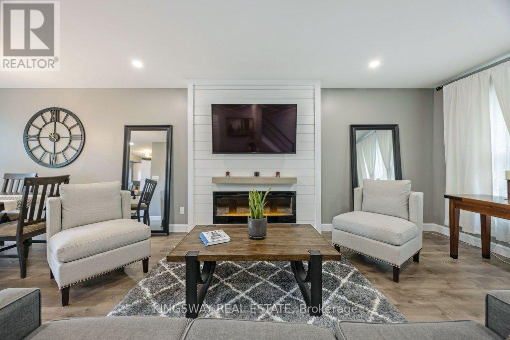 32 - 1725 Ernest Avenue, London South, Ontario  N6E 2W3 - Photo 3 - X13050580