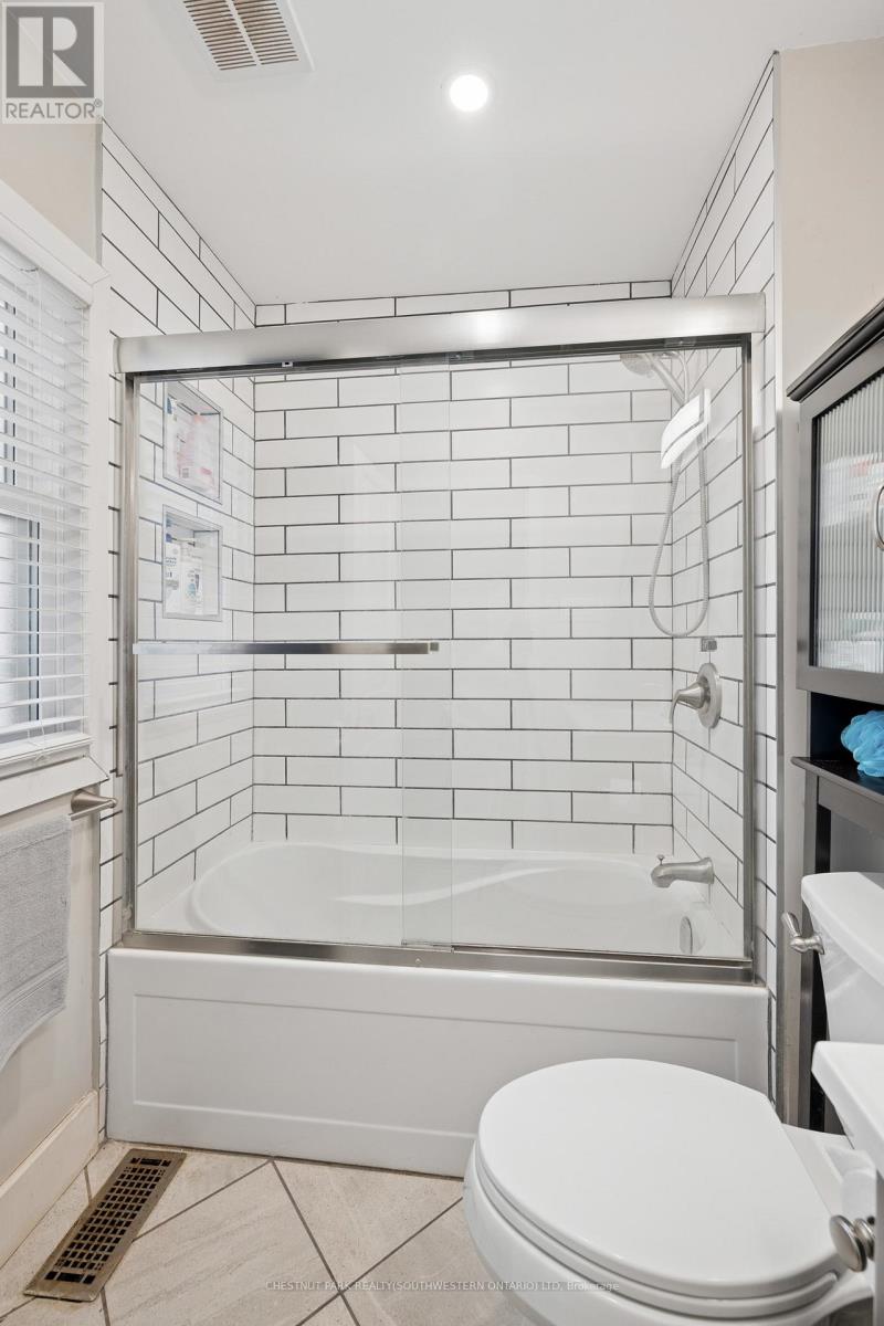 100 Memorial Crescent, Guelph, Ontario  N1H 6B9 - Photo 17 - X13050586