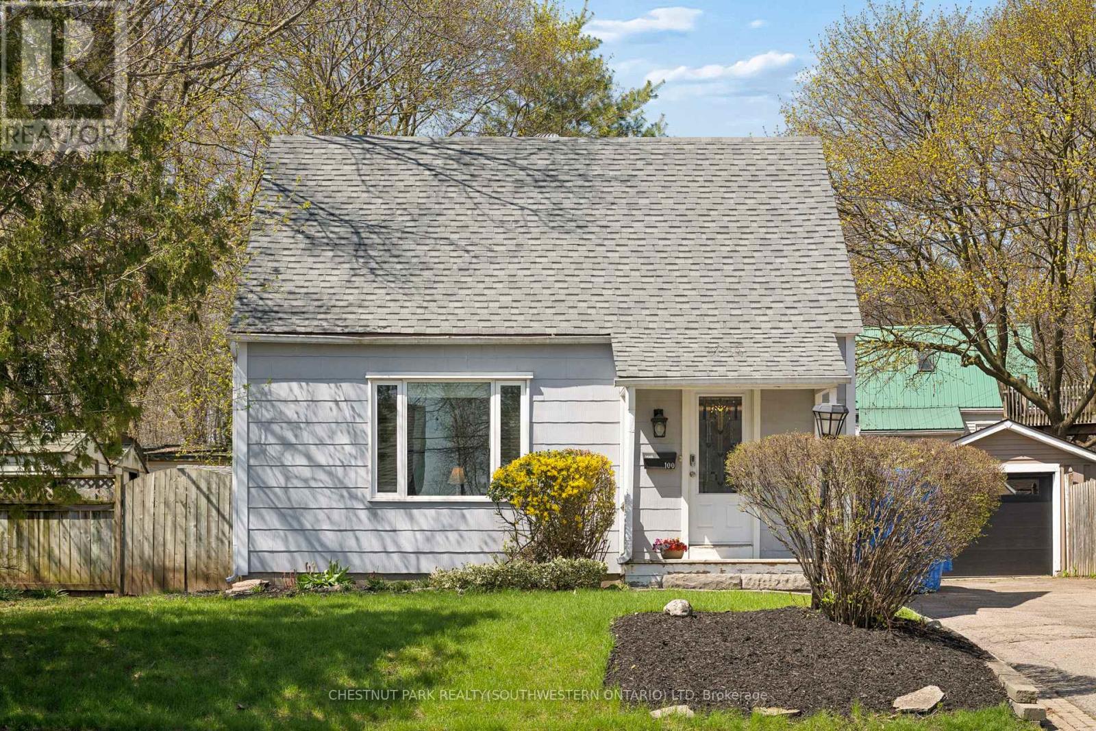 100 Memorial Crescent, Guelph, Ontario  N1H 6B9 - Photo 4 - X13050586