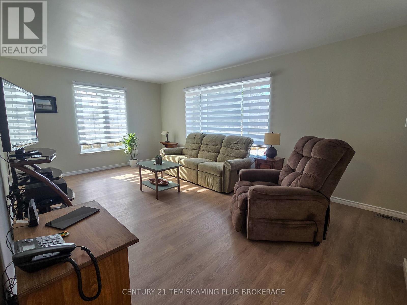 427324 Chamberlain 3 Road, Englehart, Ontario  P0J 1H0 - Photo 13 - T13050630