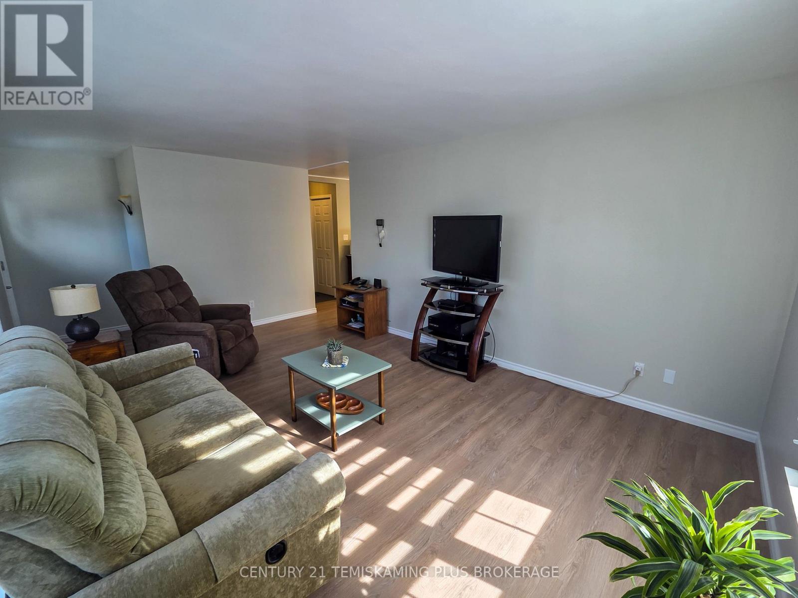 427324 Chamberlain 3 Road, Englehart, Ontario  P0J 1H0 - Photo 15 - T13050630