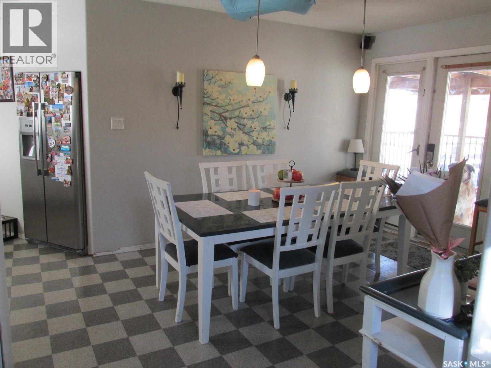 205 6th Street N, Nipawin, Saskatchewan  S0E 1E0 - Photo 8 - SK030450