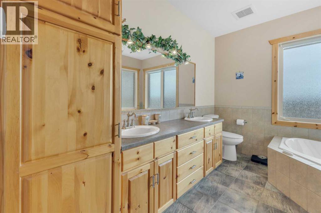 332, 27111 Highway 597, Rural Lacombe County, Alberta  T0M 0J0 - Photo 19 - A2302645