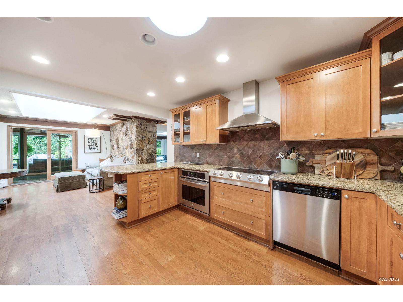 3467 141 Street, Surrey, British Columbia  V4P 1L7 - Photo 11 - R3116492