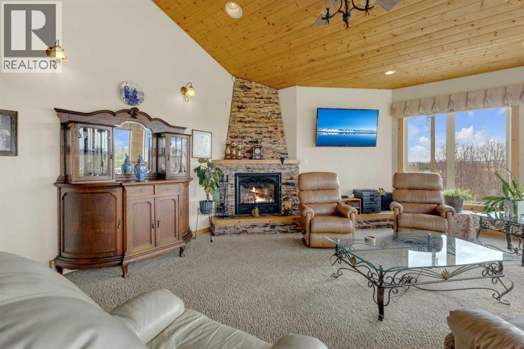 332, 27111 Highway 597, Rural Lacombe County, Alberta  T0M 0J0 - Photo 12 - A2302645