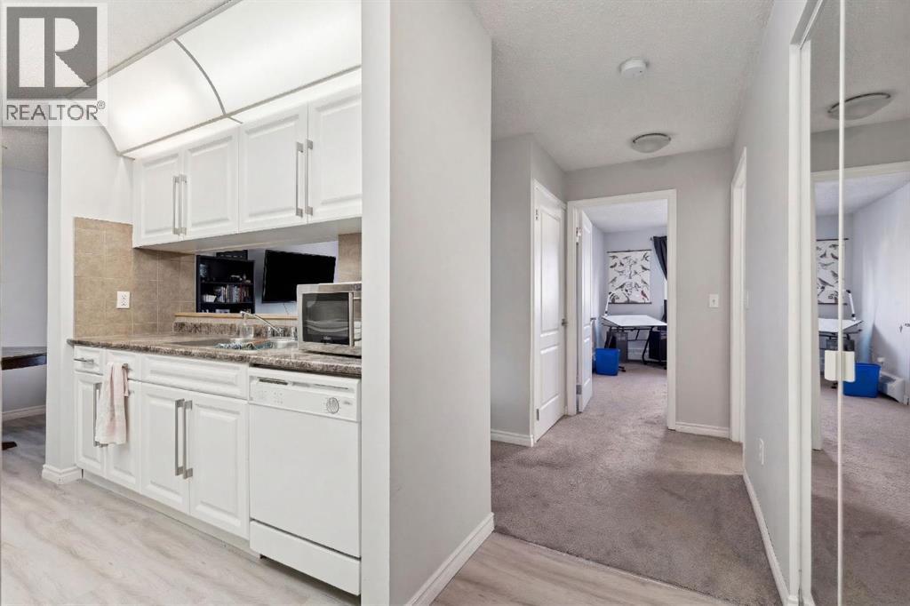 412, 11 Dover Point Se, Calgary, Alberta  T2B 3J8 - Photo 12 - A2291691