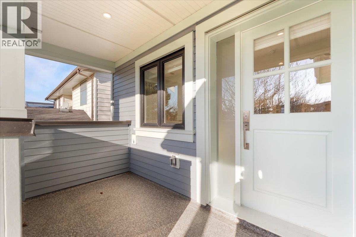 2227 W 16th Avenue, Vancouver, British Columbia  V6K 3B4 - Photo 5 - R3076355