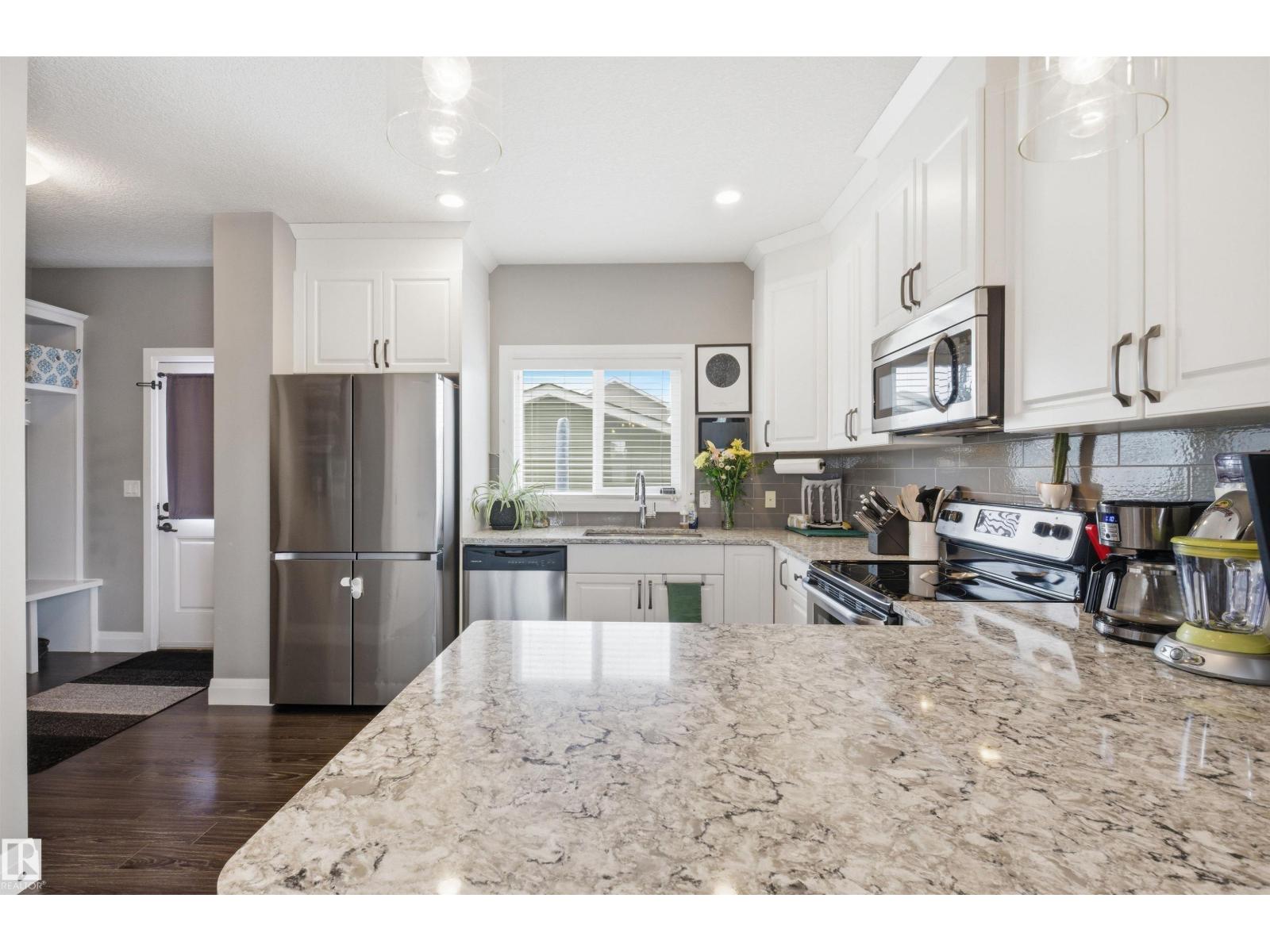 2030 South Creek Dr, Stony Plain, Alberta  T7Z 0J8 - Photo 17 - E4484413