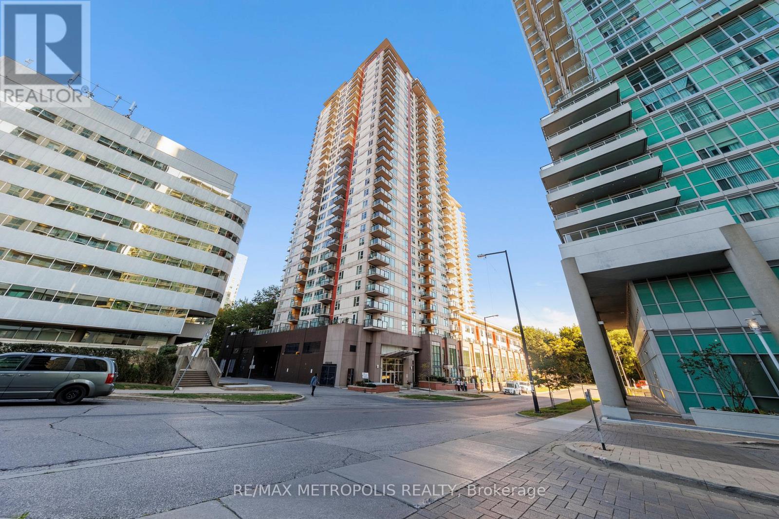 1909 - 25 TOWN CENTRE COURT, Toronto, Ontario