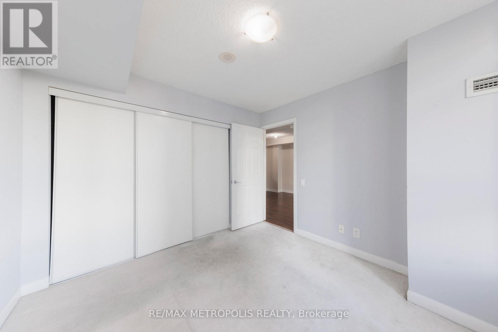 1909 - 25 Town Centre Court, Toronto, Ontario  M1P 0B4 - Photo 11 - E13050654