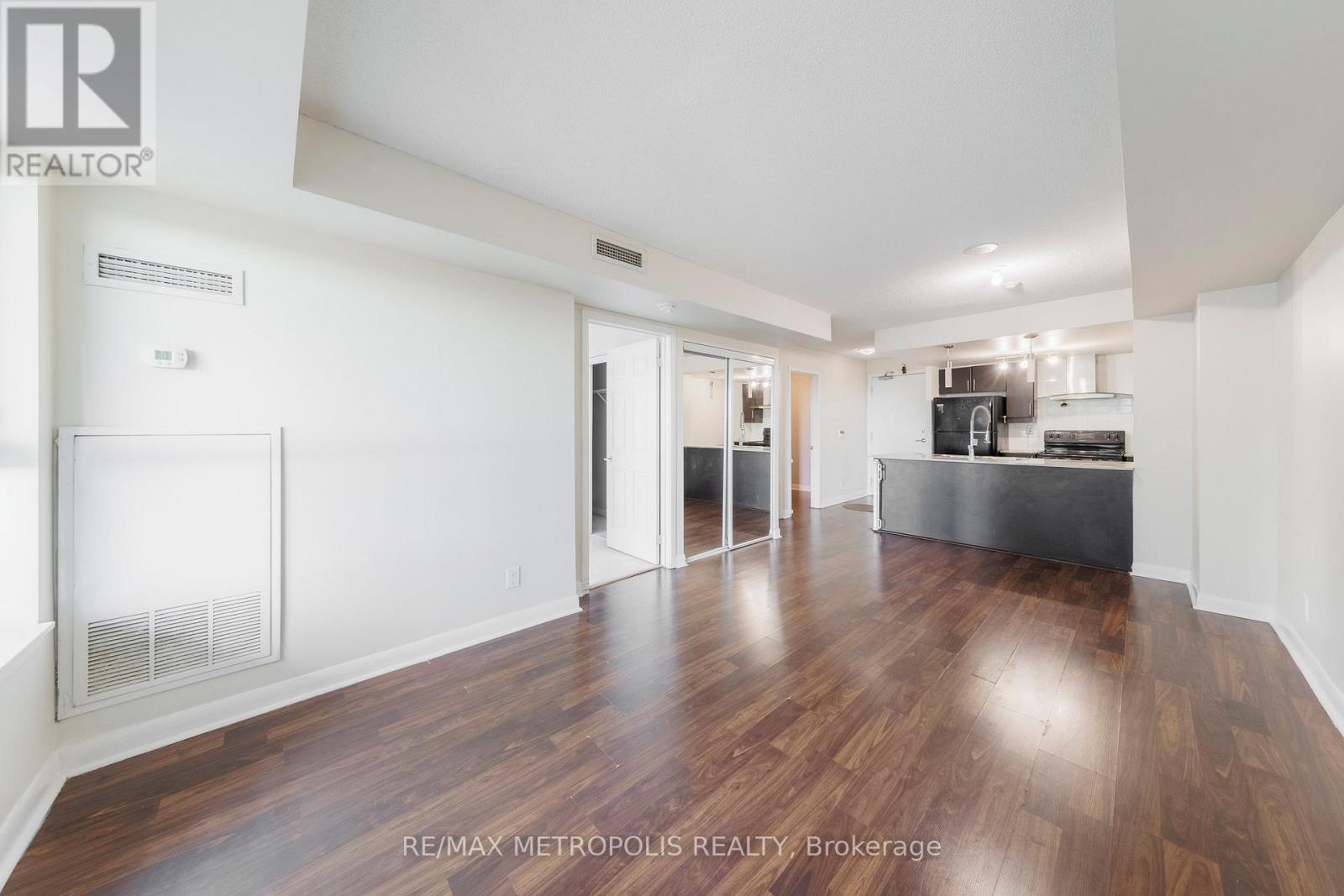 1909 - 25 Town Centre Court, Toronto, Ontario  M1P 0B4 - Photo 8 - E13050654