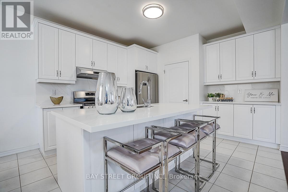 713 Dillman Avenue, Newmarket, Ontario  L3X 0J8 - Photo 10 - N13050612