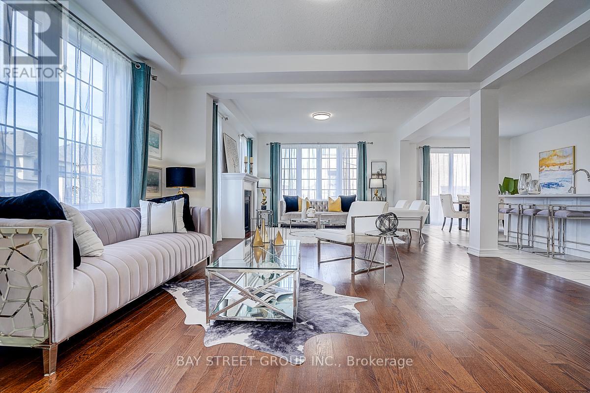 713 Dillman Avenue, Newmarket, Ontario  L3X 0J8 - Photo 6 - N13050612