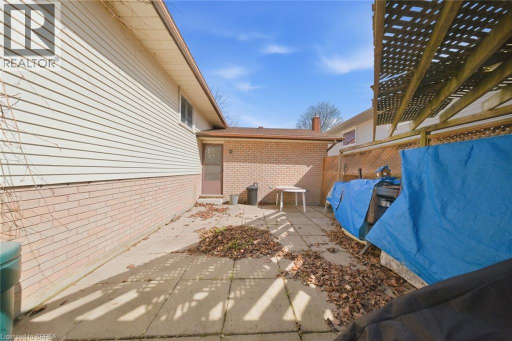 2 Flamboro Court, Brantford, Ontario  N3P 1W1 - Photo 29 - 40823051