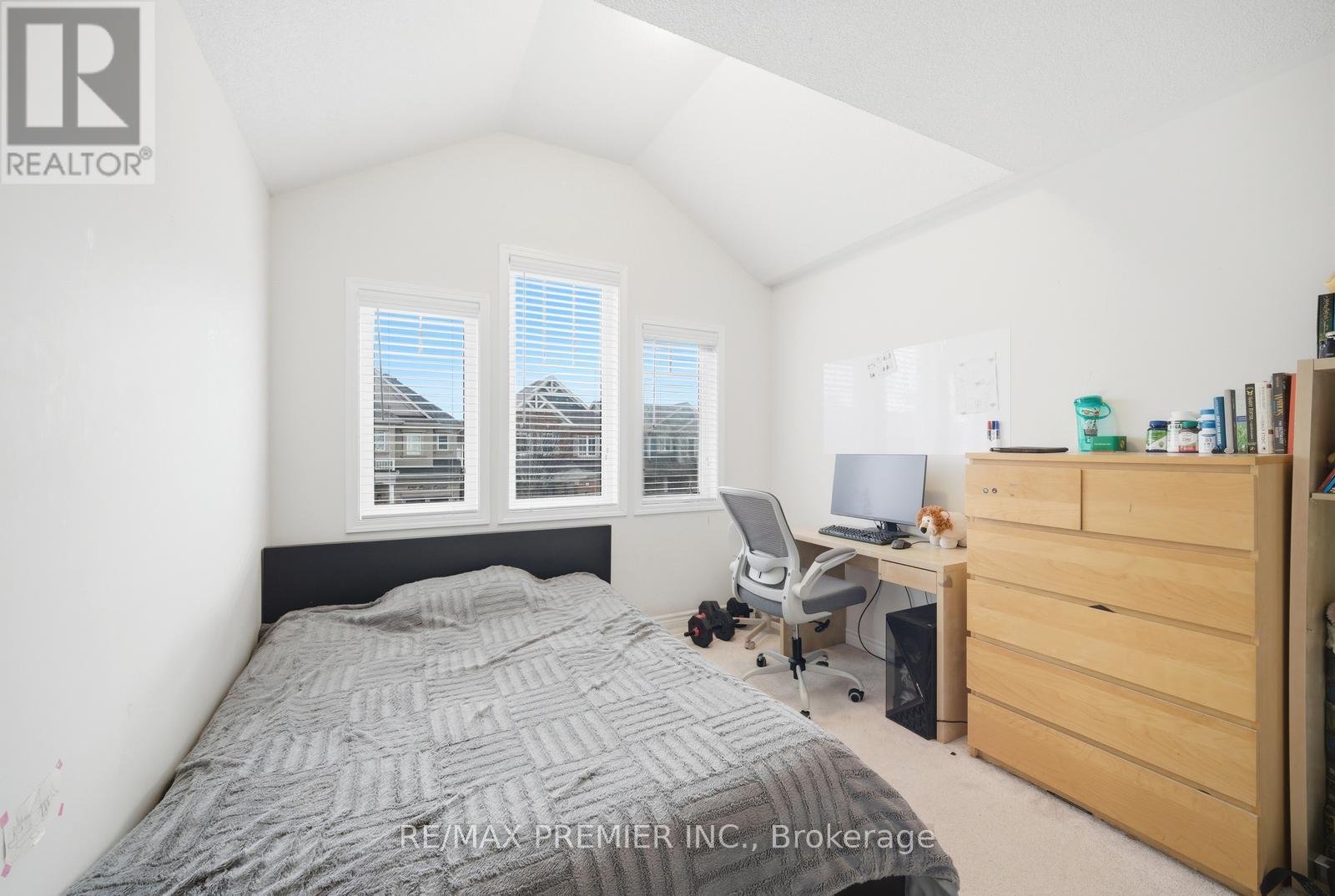 931 Penson Crescent, Milton, Ontario  L9T 8Z7 - Photo 15 - W13050620