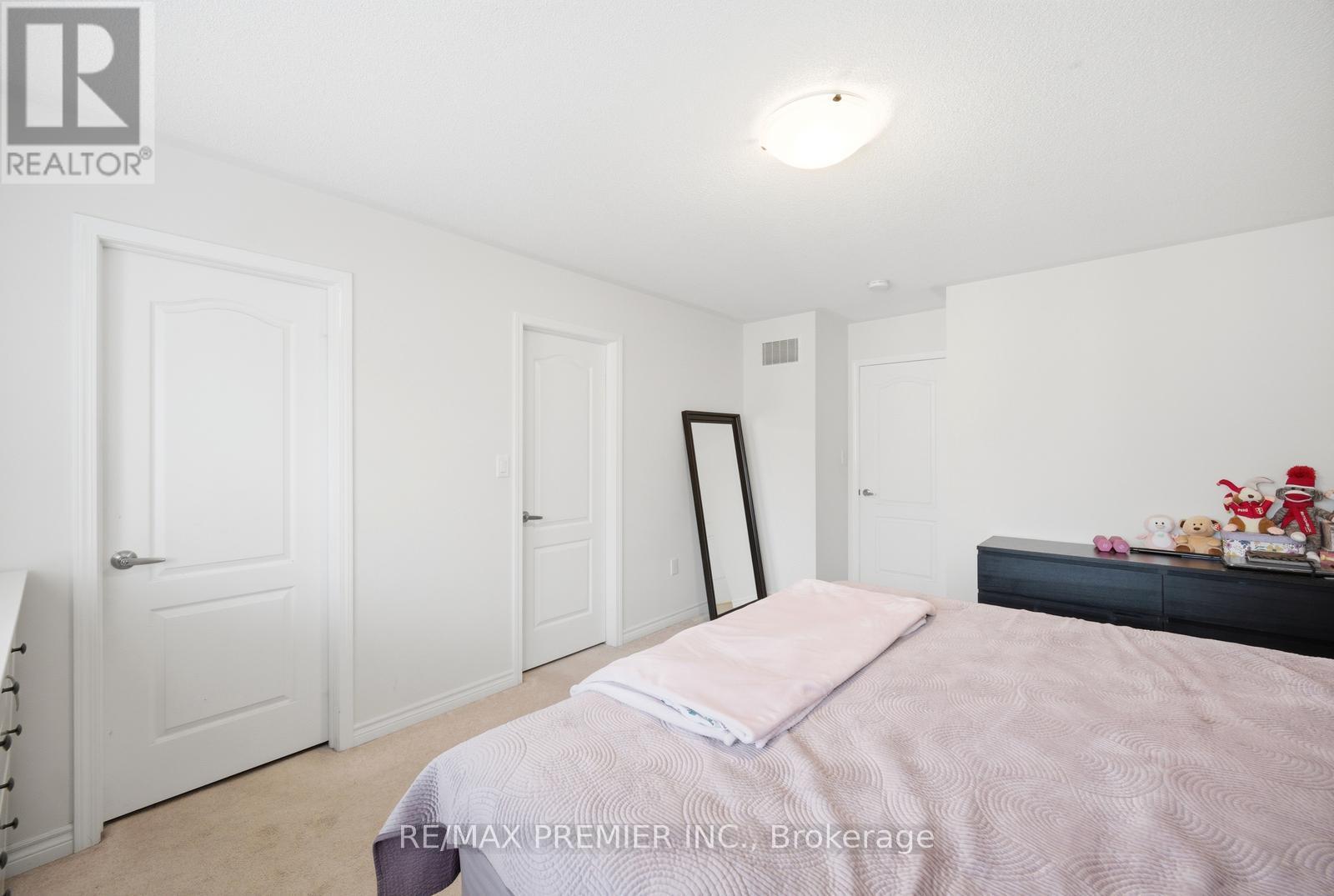 931 Penson Crescent, Milton, Ontario  L9T 8Z7 - Photo 21 - W13050620