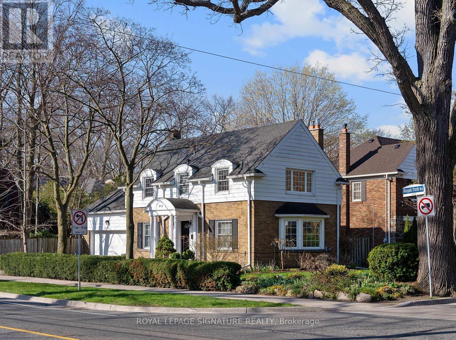 994 Royal York Road, Toronto, Ontario  M8X 2G1 - Photo 3 - W13050622