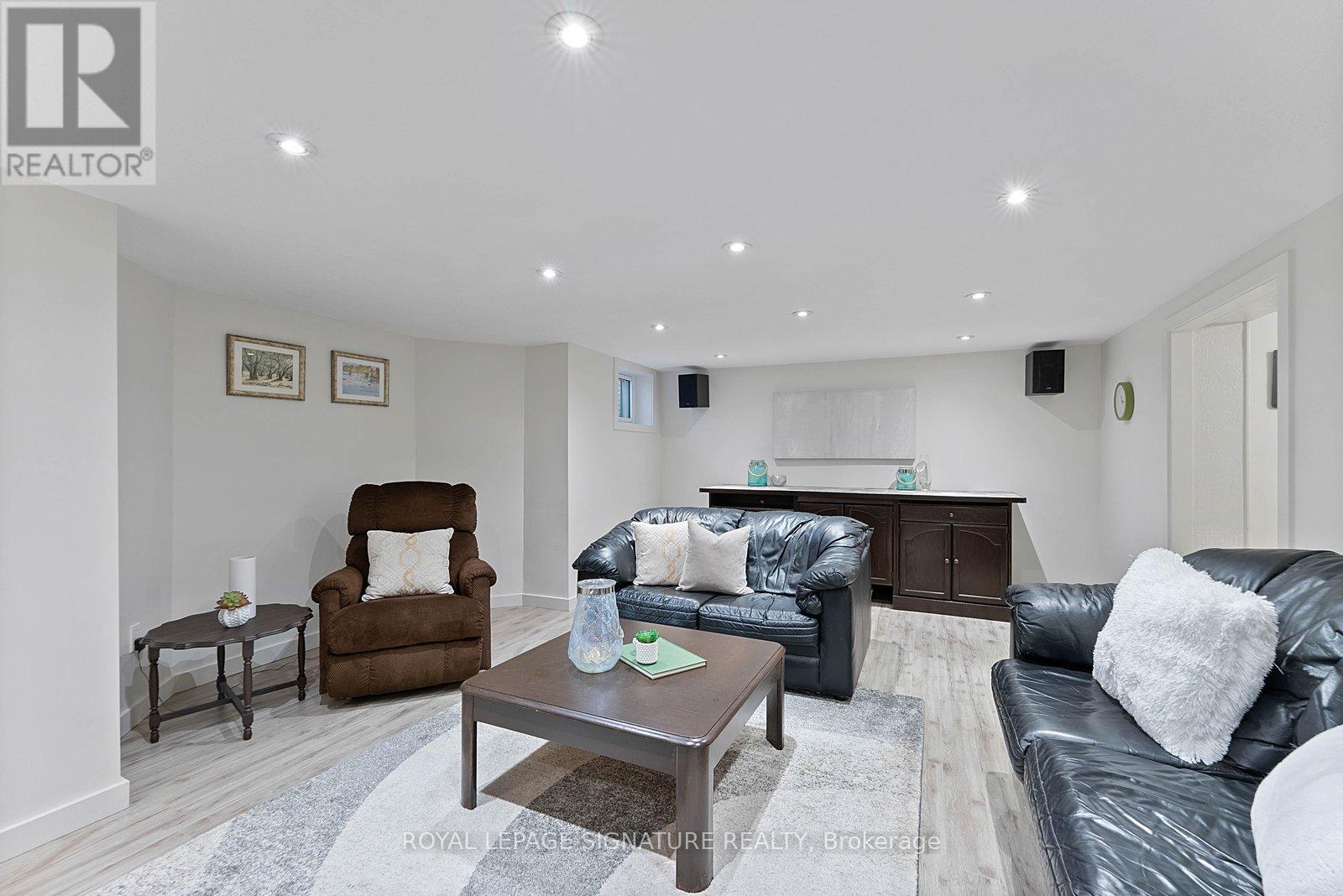 994 Royal York Road, Toronto, Ontario  M8X 2G1 - Photo 35 - W13050622