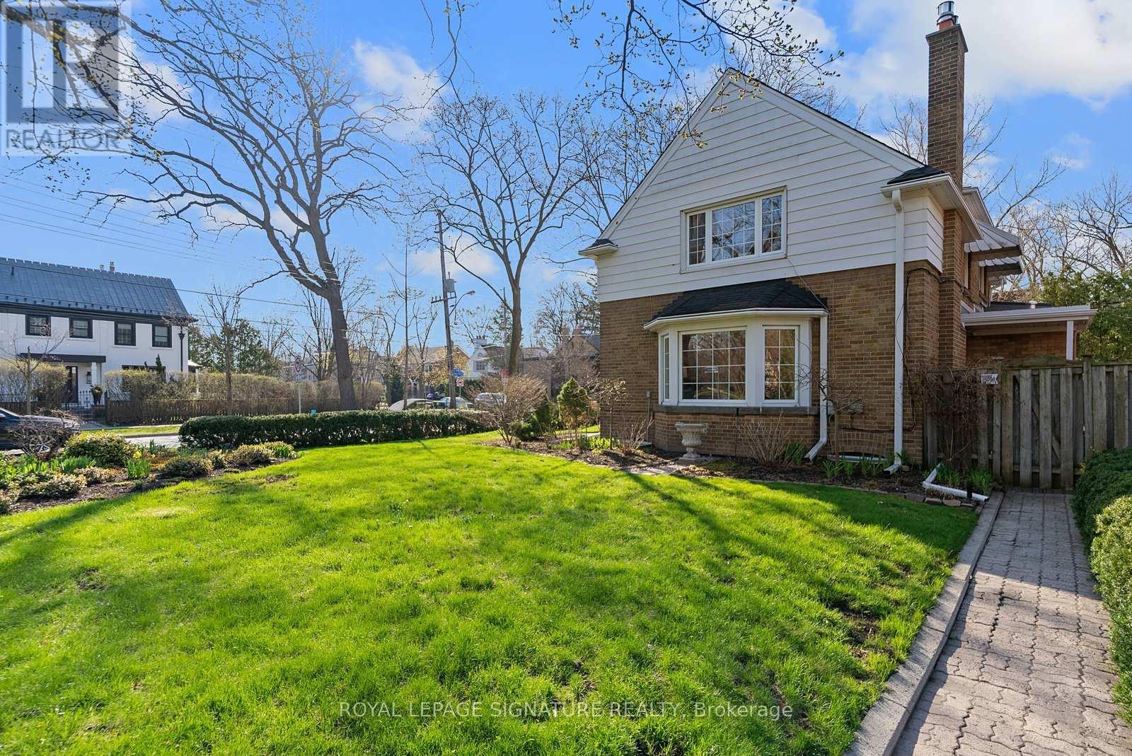 994 Royal York Road, Toronto, Ontario  M8X 2G1 - Photo 40 - W13050622