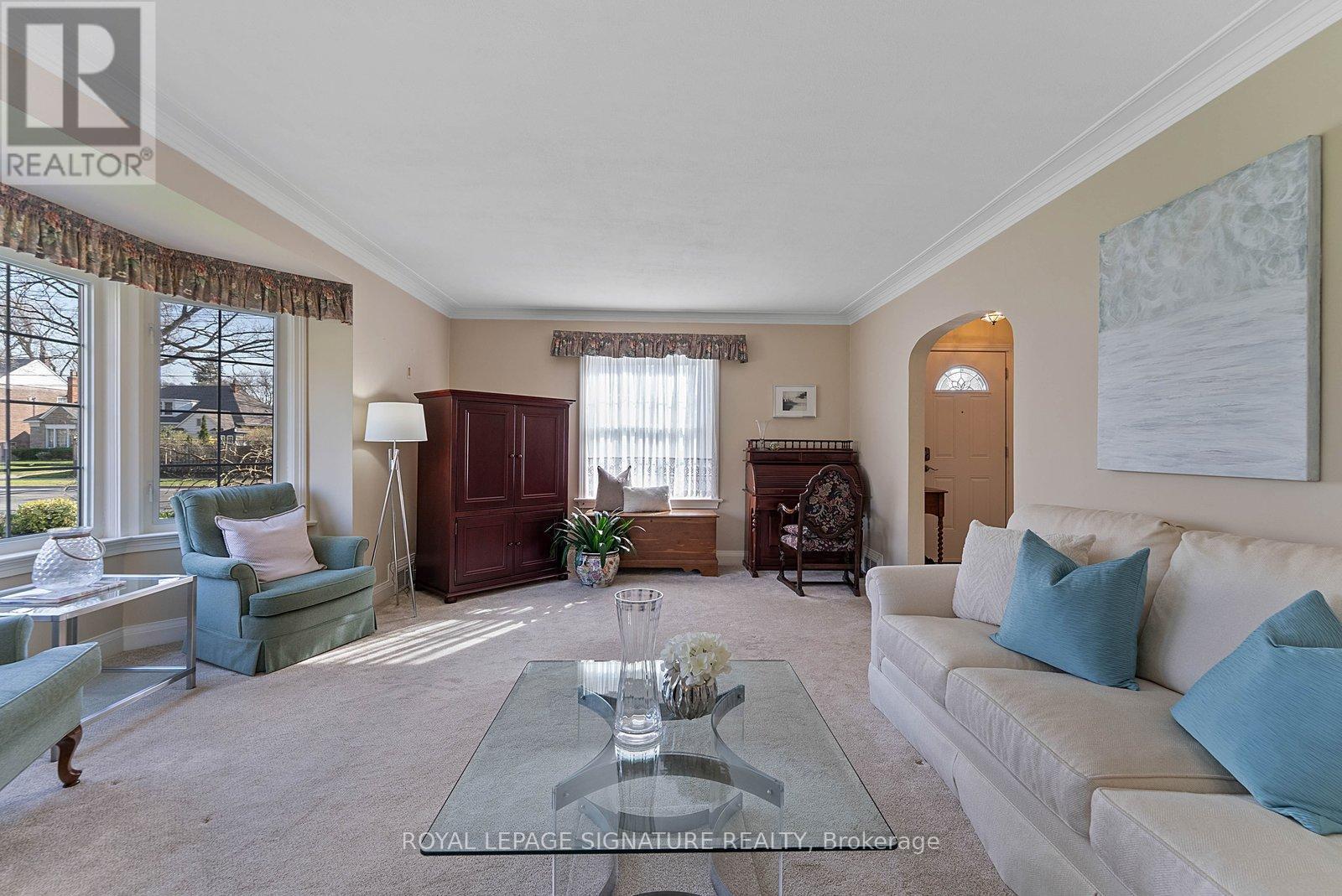 994 Royal York Road, Toronto, Ontario  M8X 2G1 - Photo 8 - W13050622